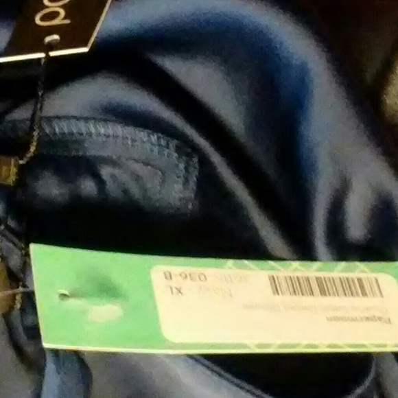 Shirt - Picture 5 of 5